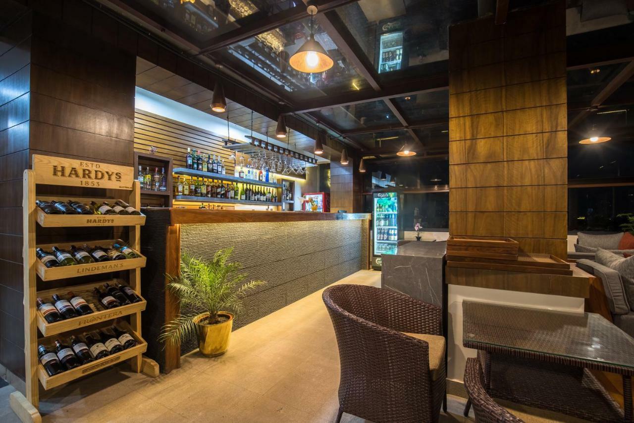 Hotel Kutumba Lalitpur Екстериор снимка